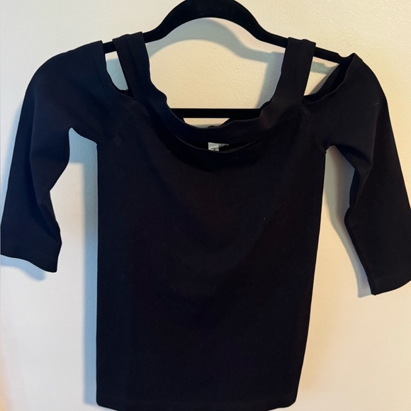 BOGO Nikibiki Coldshoulder Black Women's Top, NWOT - Picture 1 of 5